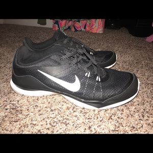 Nike tennis shoes